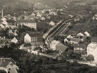 Ribnjak, Zvonarička ulica sa tvornicom zvonova srušenom 1936. godine, ulica Nova Ves sa crkvom sv. Ivana Krstitelja
